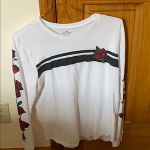 hollister rose tshirt